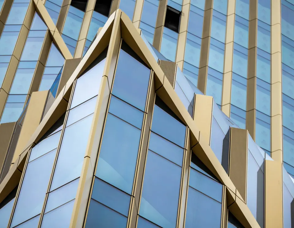 The unitised façade of 2 Finsbury Avenue
